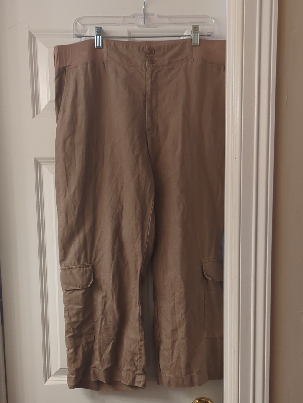 Women's Linen Ankle Length Cargo Pants — Brown